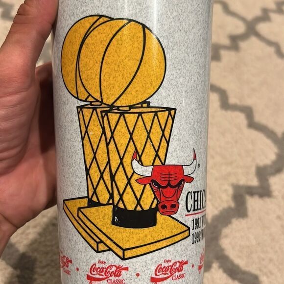VTG Chicago Bulls Cup Champion Sip Cup 1991 & 1992 NBA World Champions no lid - Picture 4 of 8